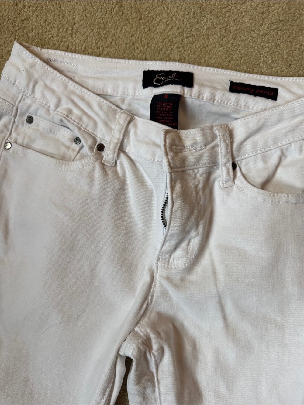 Skinny Ankle Woman White Jeans